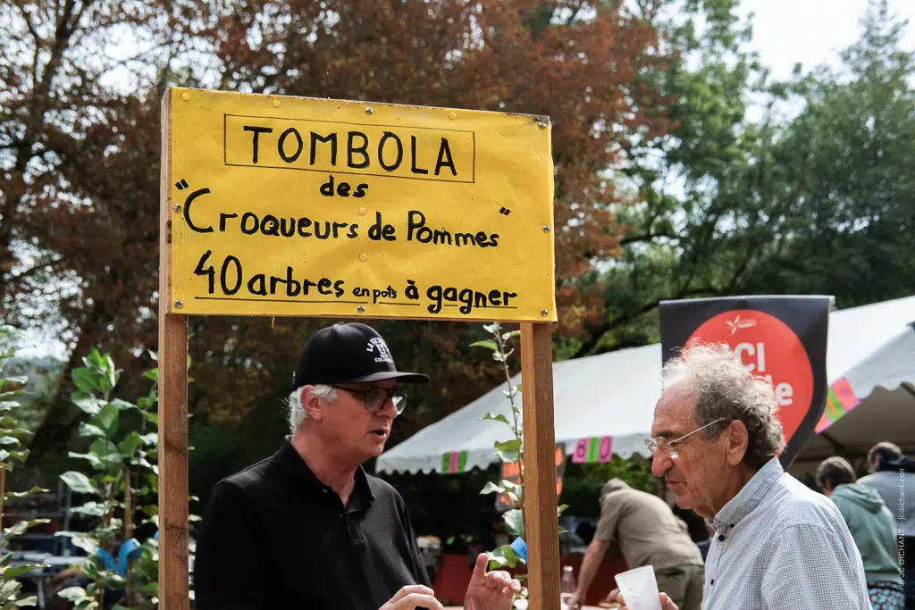 Les croqueurs de pommes du Haut Quercy - photo (©) JC Dichant